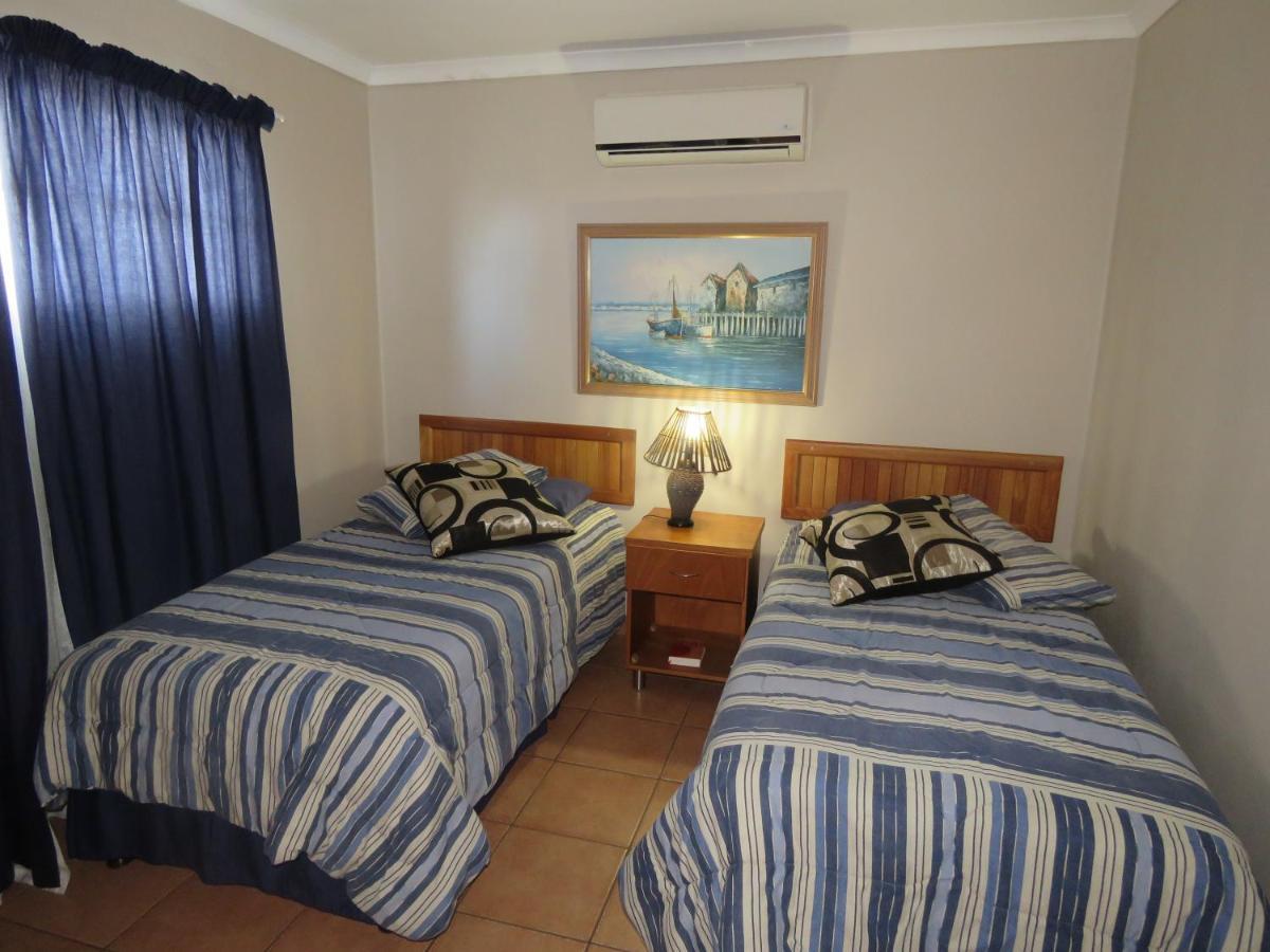 Вилла Dumehlezi Self Catering Содвана-Бей Экстерьер фото